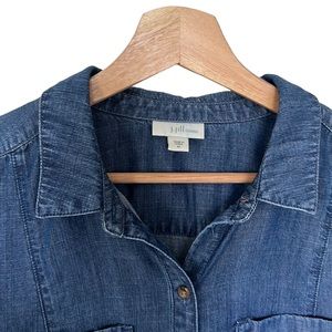 J.Jill mid blue chambray shirt all seasons vacation travel shirt Size M
